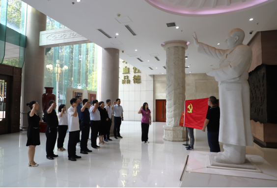 社会处党支部与省退役军人事务厅规财处党支部联合开展<br>“进军营、砺初心”党建活动