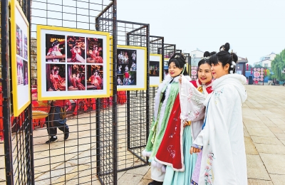 “梦里隋唐 尽在洛邑”洛邑古城汉服街拍大赛摄影展成功举办