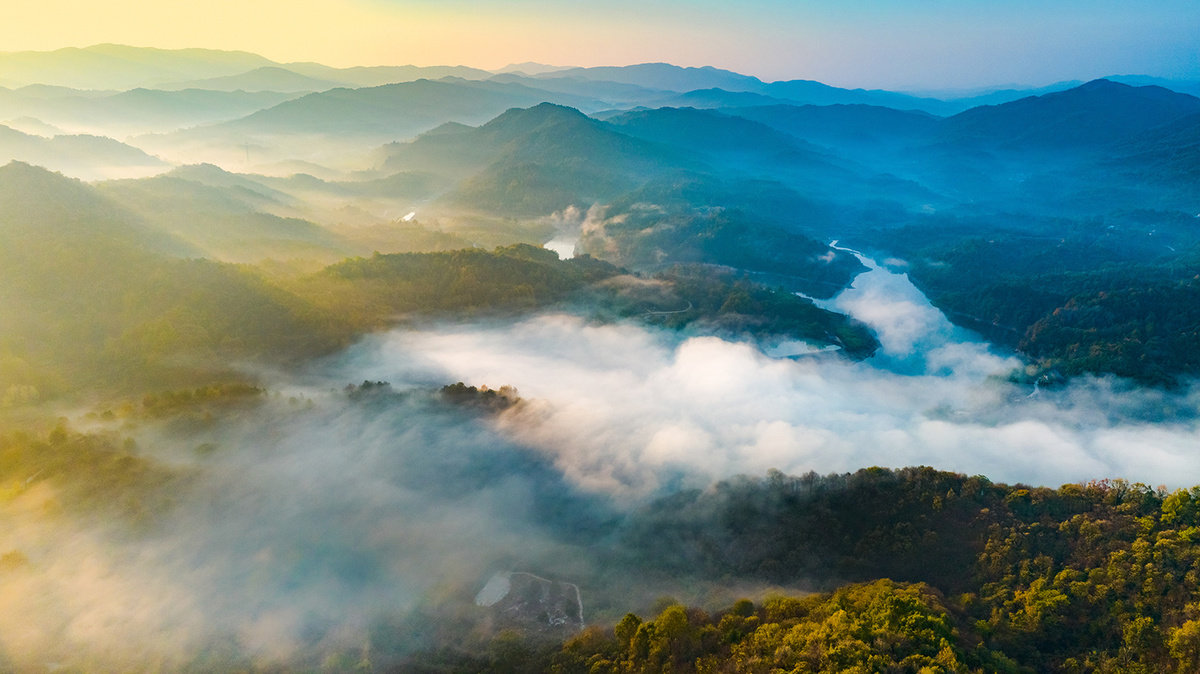 新县：秀山秀水 风景如画