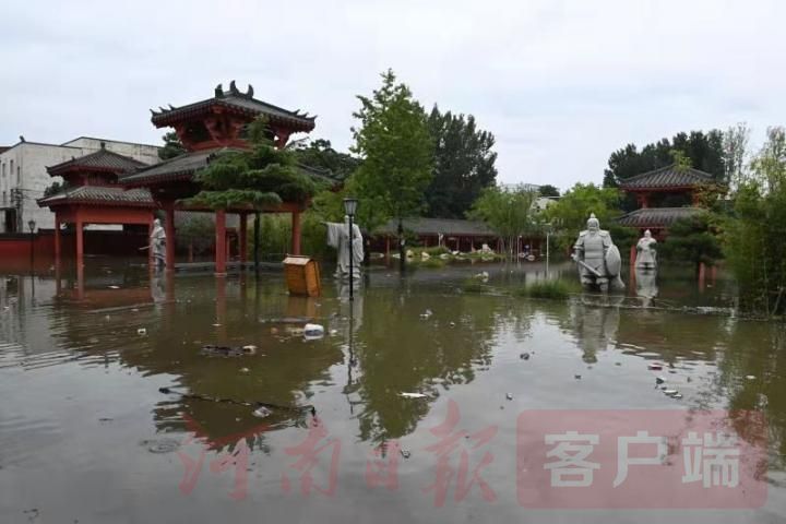 郑州博物馆临时闭馆 二七塔无恙