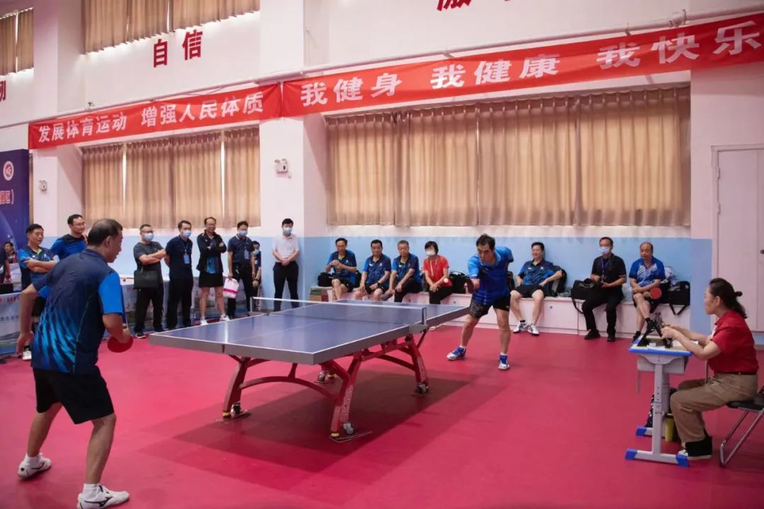 河南省第八届“公仆杯”乒乓球赛举行