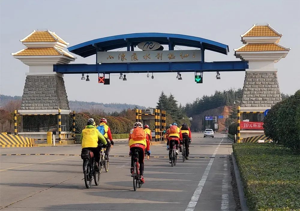 “沿黄九座城·骑行迎新春”活动在濮阳市台前县顺利收车