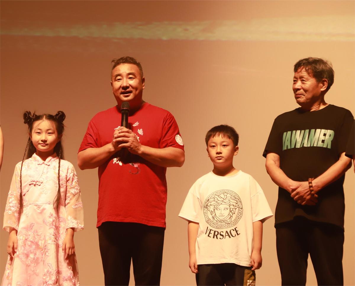戏曲电影《小苍娃》（上）首映式在郑州举行