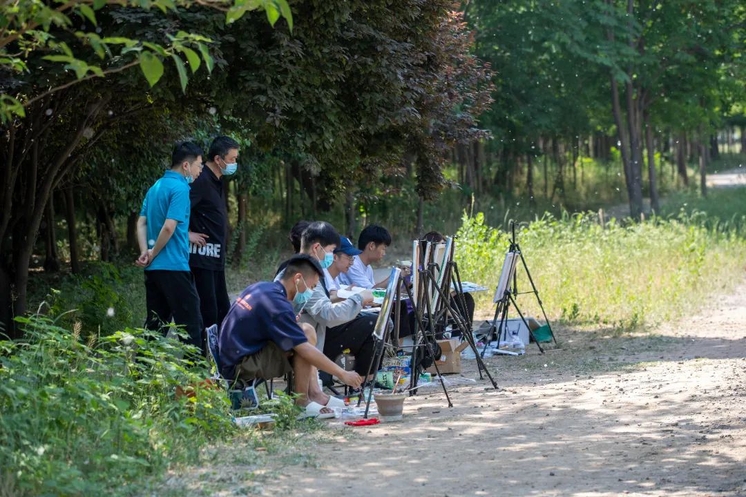 一个摄影老师眼中封闭在校的教学影像记录