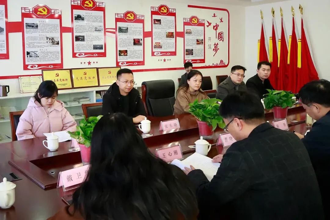 11月29-30日,驻省市场监督管理局纪检监察组一行7人,到漯河,驻马店等