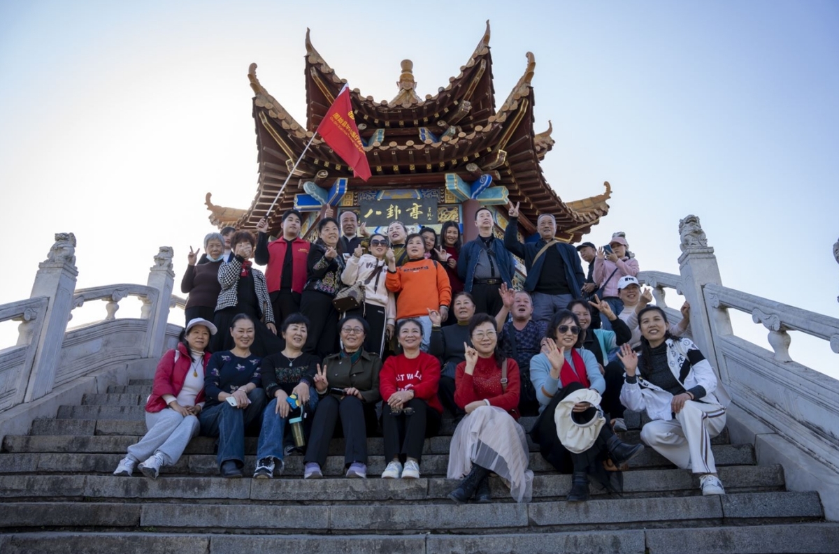“千人游固始”首发旅行团启动