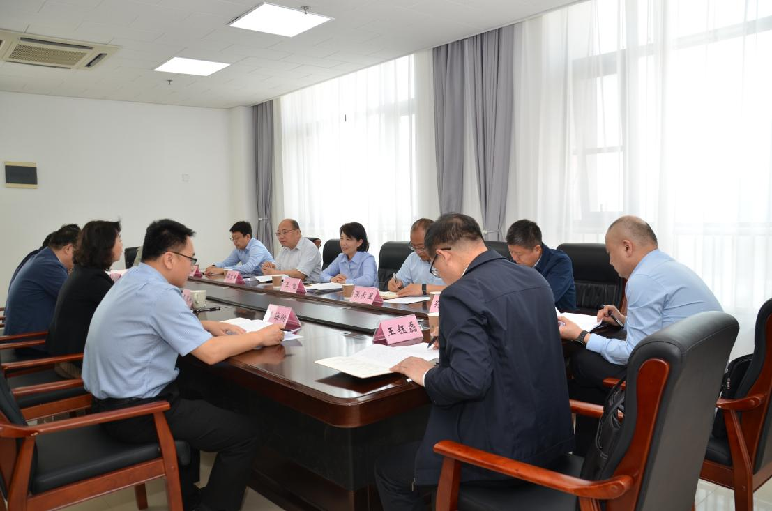 省发展改革委党组成员、副主任王旭带队<br>到省发展战略和产业创新研究院调研