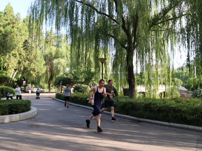 省应急管理厅举行“八一”建军节纪念跑活动