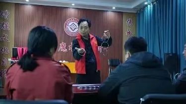 平顶山：“文化大叔”田埂上唱出精彩“大戏”