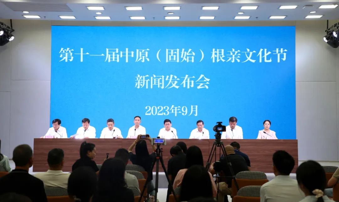 信阳市民族宗教局传达学习全市党纪教育警示大会精神