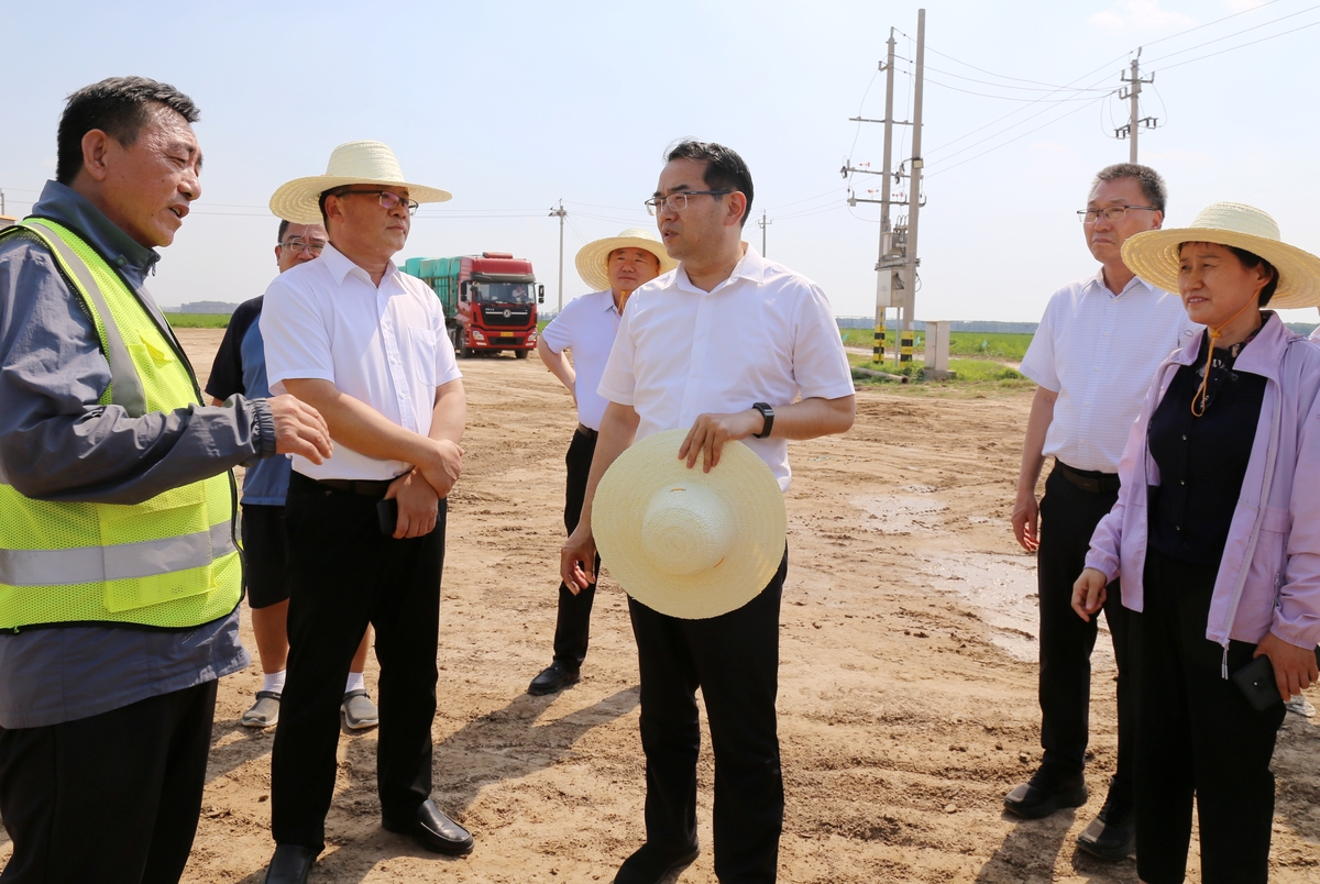 孙巍峰在长垣市调研时强调 坚持项目化建设 一体化推进 市场化运作 推动农业增效农民增收