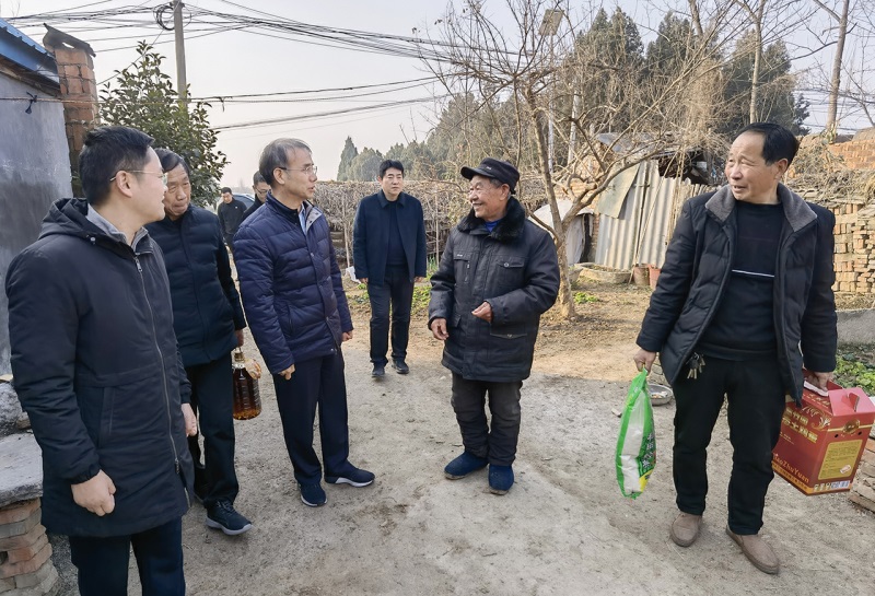 省地方金融监管局副局长李拴成到定点帮扶村开展春节走访慰问活动 省地方金融监管局副局长李拴成到定点帮扶村开展春节走访慰问活动