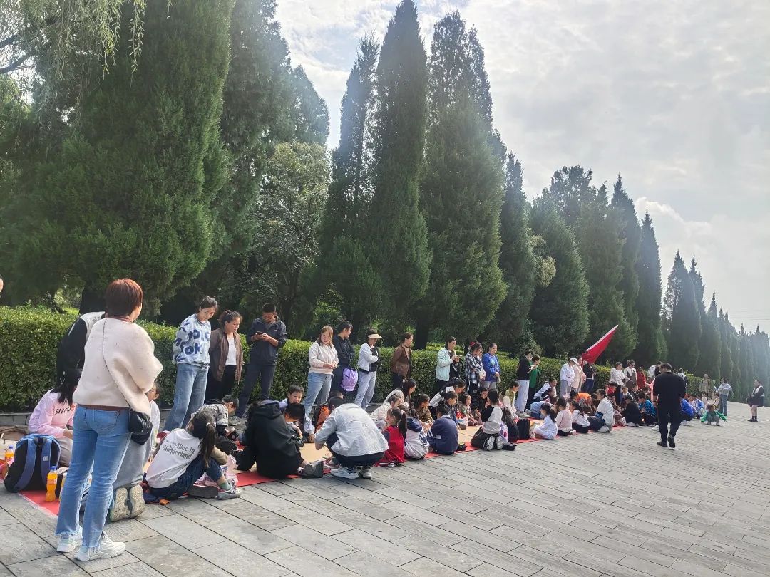 “双节”假期第一天，灵宝文旅市场火热开场