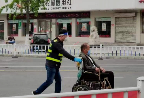 “舍小家、顾大家” 漯河城管用行动温暖一座城