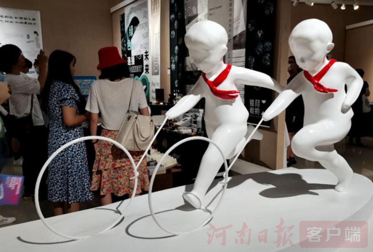 来看看郑州美术系学生奉上的“视觉盛宴”
