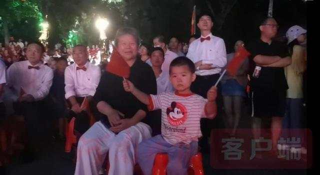 鸡公山上 信阳深情唱响对党的忠诚和热爱