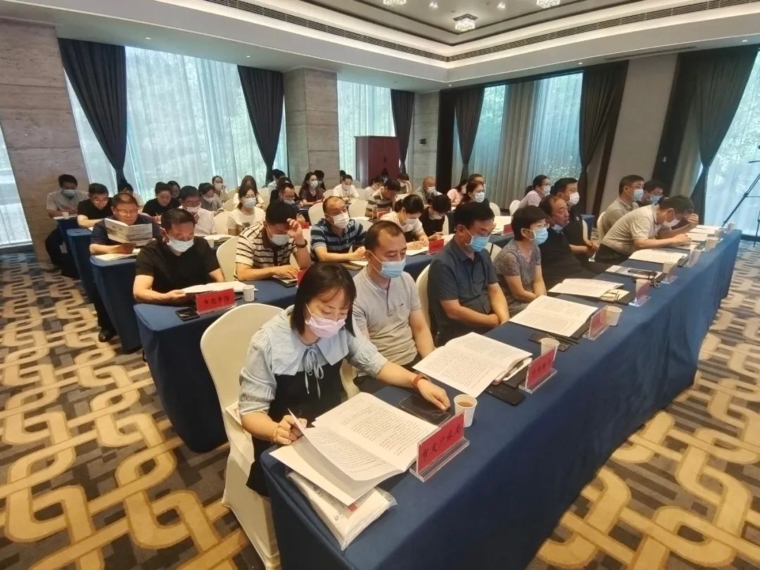 省现代公共文化服务体系建设绩效考核组赴焦作调研