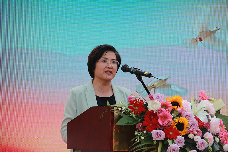 郑州市管城回族区政府区长张艳敏在启动仪式上致辞