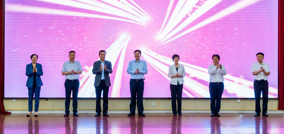 河南省文化艺术骨干职业教育集团挂牌成立