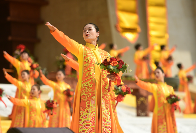 郑“重”其事 · 我们身边的宝藏 |<br>“精神寻根”（上）：相聚河之南 祈福拜轩辕