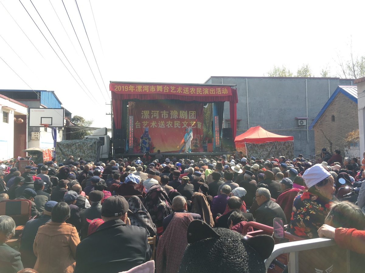 聚焦深度贫困地区  发挥文化扶贫优势