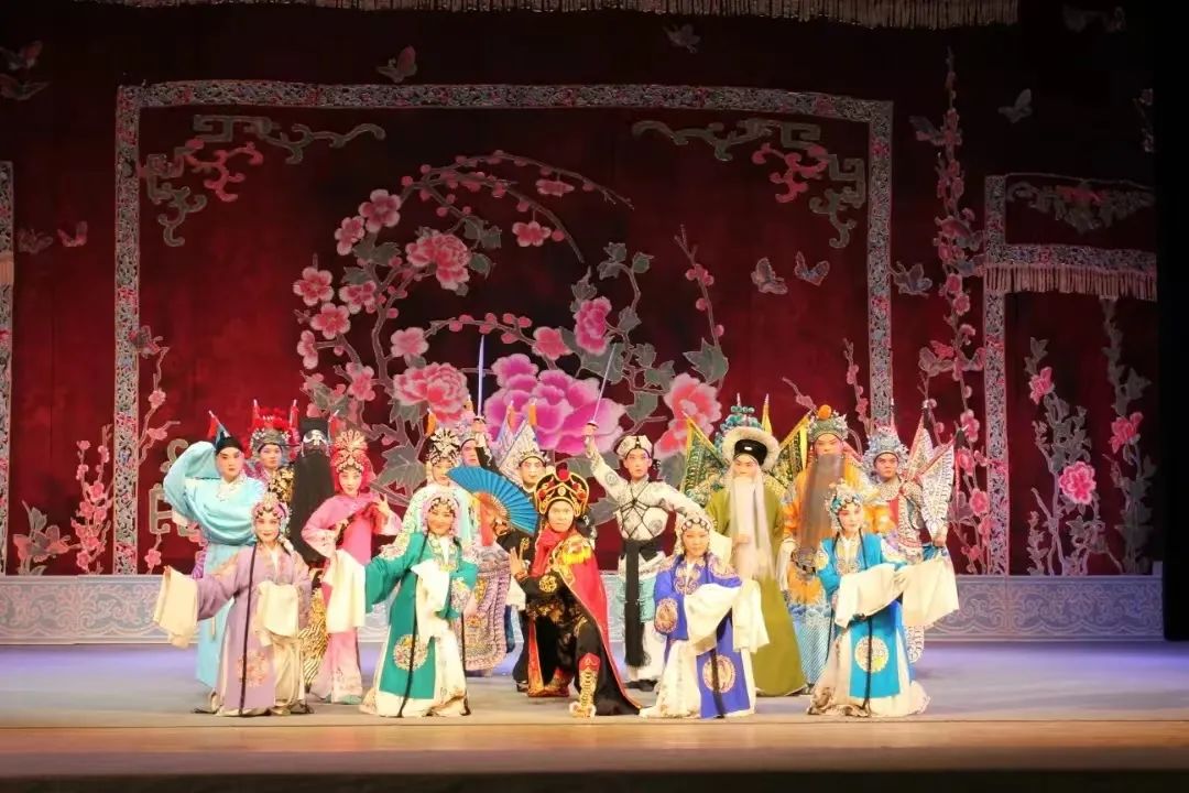 “艺术点亮演出季”戏曲综艺晚会、经典剧目折子戏专场即将上演