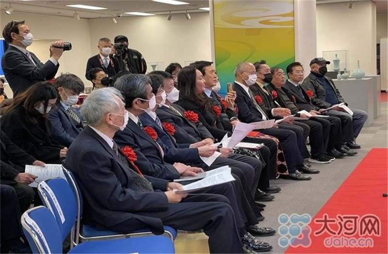 中国（宝丰）汝瓷首个日本特别展在东京中国文化交流中心举行