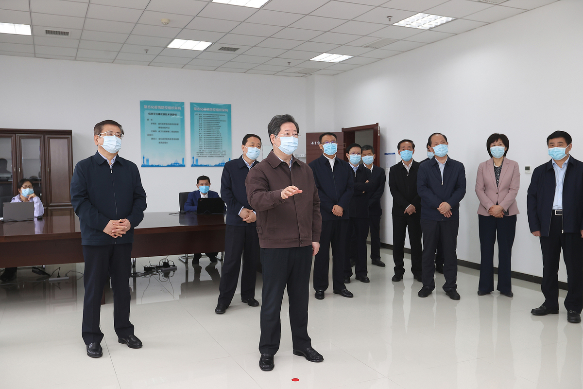 楼阳生到省新冠肺炎疫情防控指挥部调研时强调 坚持目标导向问题导向结果导向 全面提升常态化疫情防控能力水平 王凯参加