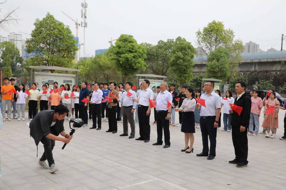 河南应用技术职业学院：唱红歌 讲党史 赓续红色基因