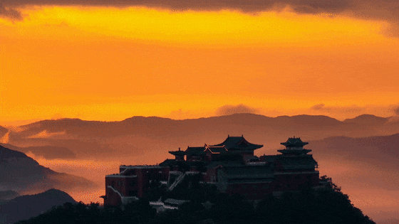 晚霞温柔人间浪漫 去云台山追一场日落