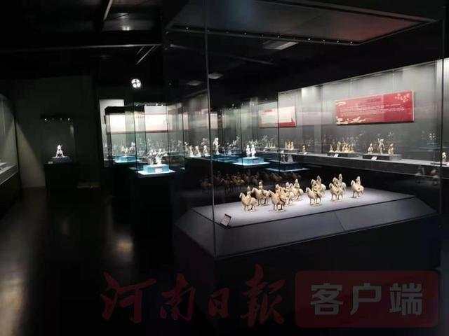 “太平有象”汉唐乐舞展在郑州大象陶瓷博物馆开展，持续至8月31日
