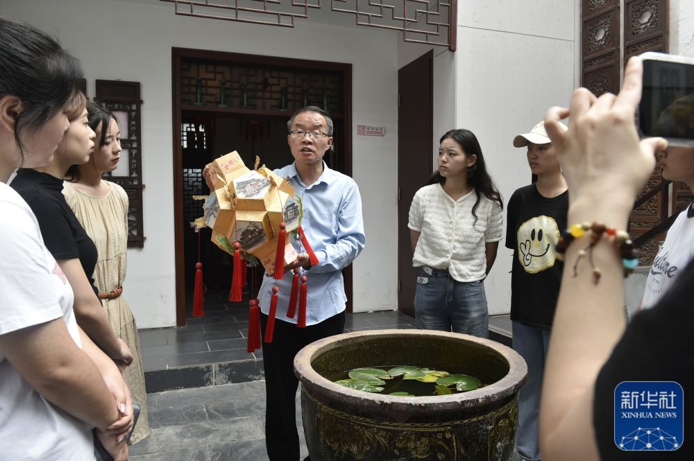 行走河南·读懂中国丨“汴京灯笼张”：百年世家 匠心传灯