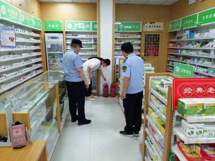 洛阳市偃师区多部门联合开展安全夜查行动