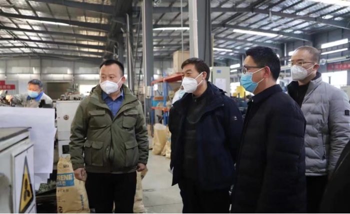 河南省安委会督导检查组检查南阳市安全生产和森林防灭火工作