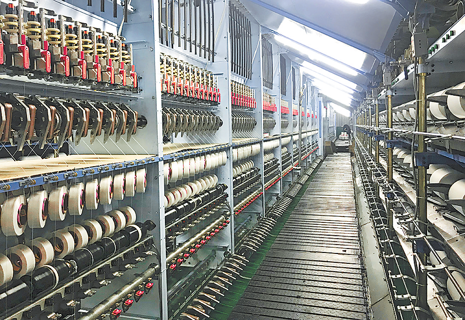 织机飞旋展示发展新动力