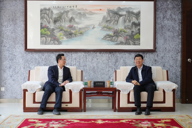 河南省文物局党组书记、局长任伟到河南工业大学调研