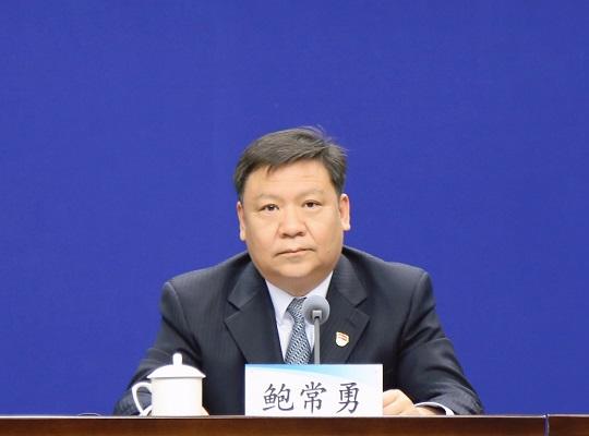 宁陵县委副书记,县长马同和先生.