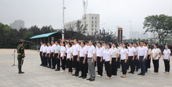 信阳市审计局开展“传承红色基因  牢记初心使命”庆祝八一建军节主题党日活动