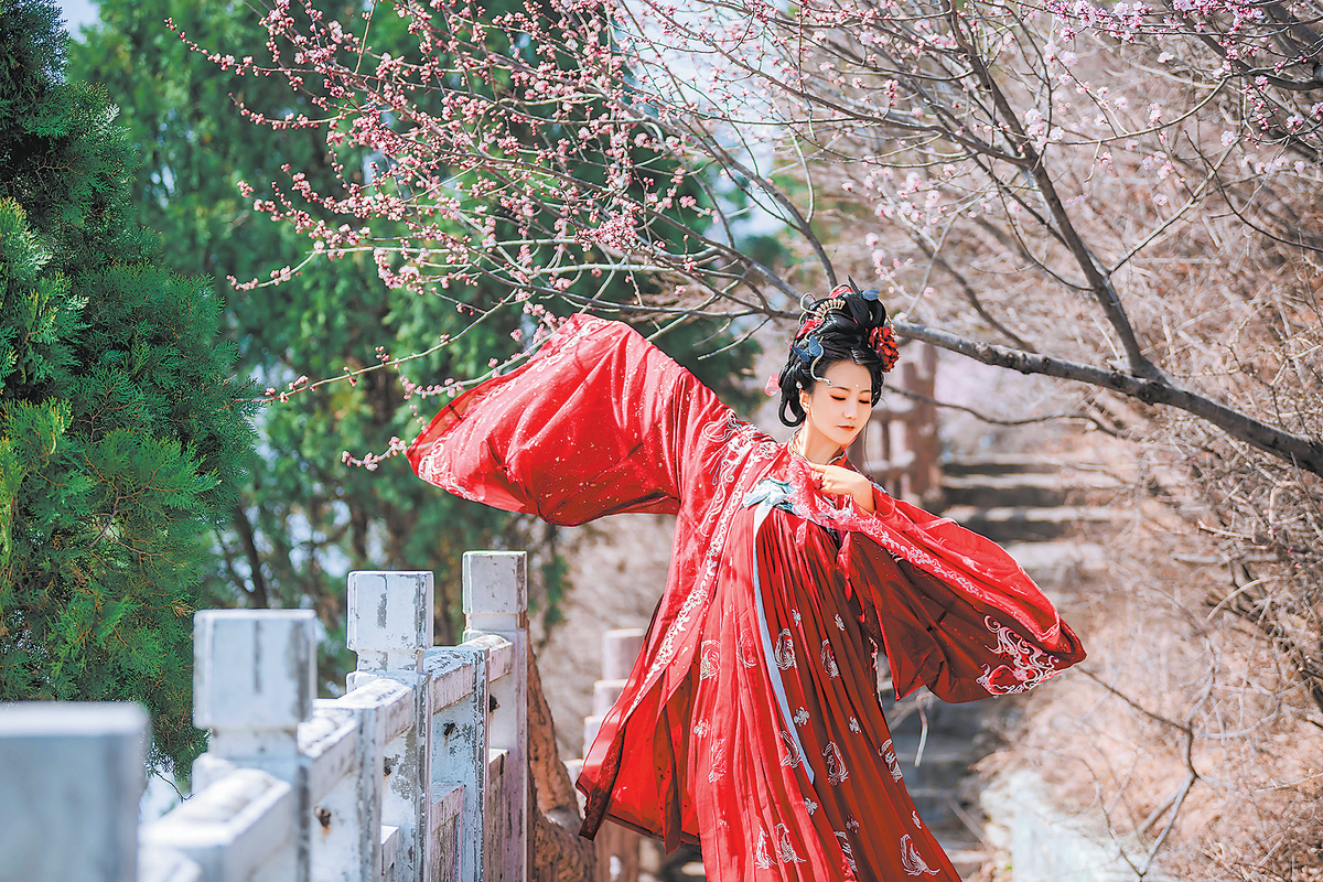 “赏花经济”秀出新花样