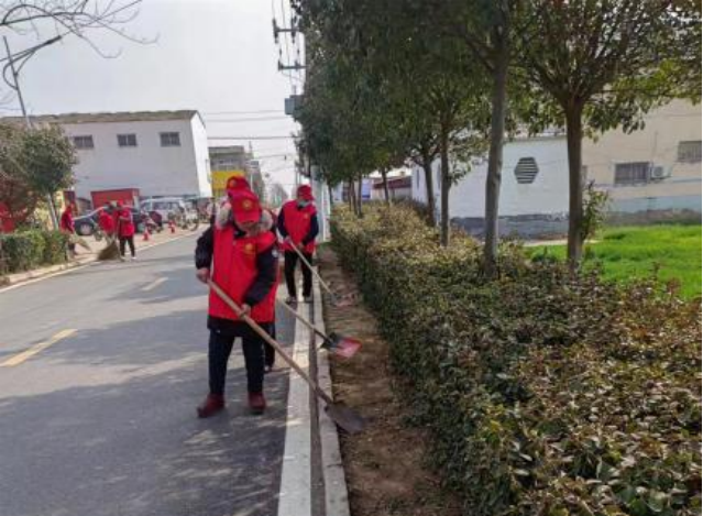 提升乡风文明 助推乡村振兴 <br>——省住建厅驻村工作队积极开展志愿服务活动<br>不断推进乡风文明建设