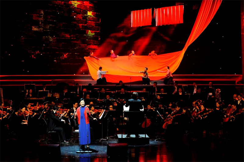 大型交响组曲《江姐》在河南艺术中心大剧院精彩上演