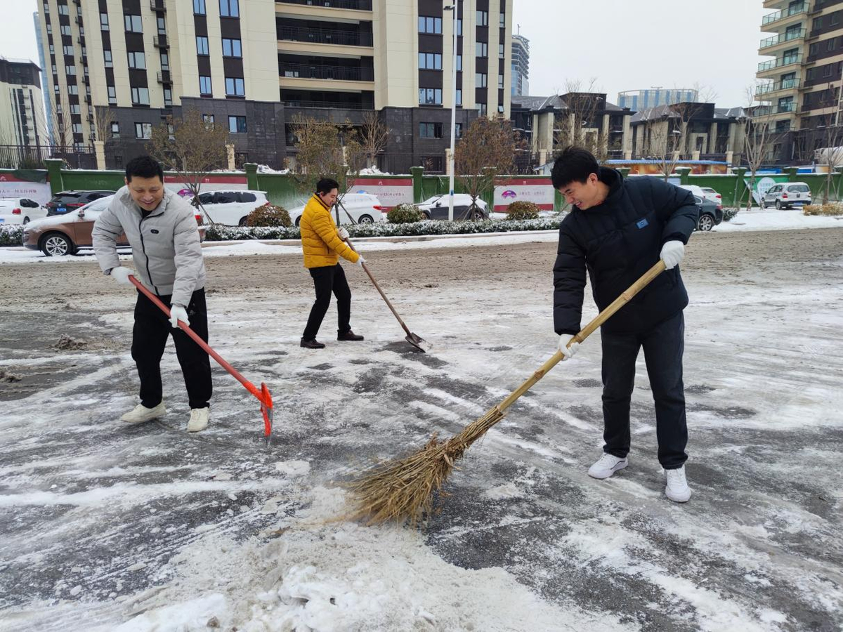 开封市审计机关：冰天雪地寒风冷 志愿服务暖人心