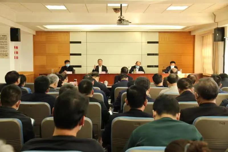 省林业局召开领导干部大会传达学<span class=