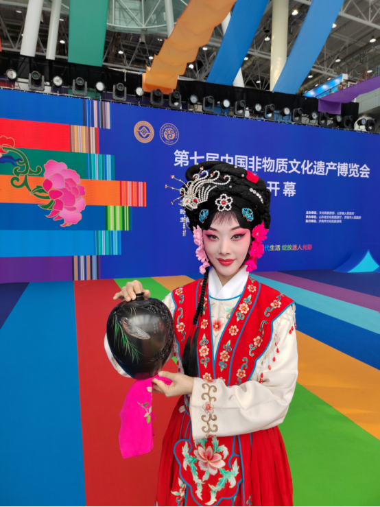 【行走河南·读懂中国】第七届中国非遗博览会透过河南非遗体味天地人和⑩｜黑陶：探秘史前文明，解锁龙山文化