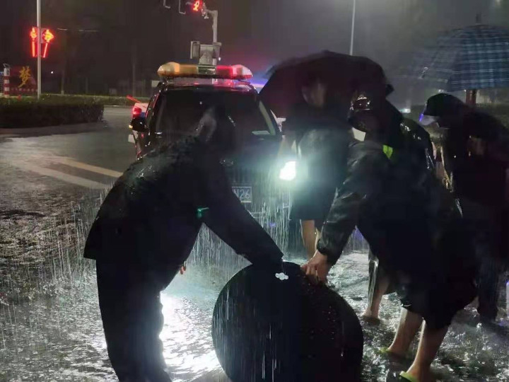 防汛救灾 河南人防在行动