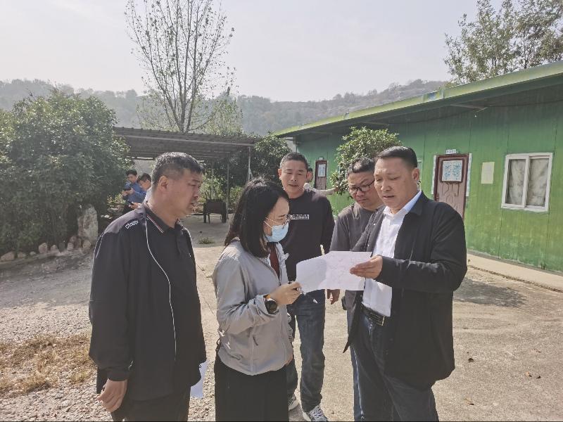 信阳市应急管理局开展长期停产地下矿山暗查暗访