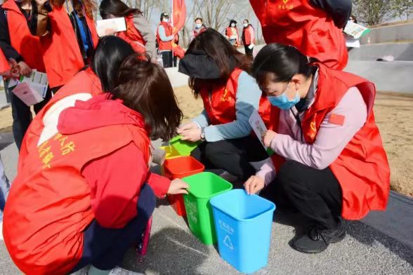 走进新时代 │省人防办组织庆三八“提能力 转作风 当先锋”主题党日暨环保志愿服务活动