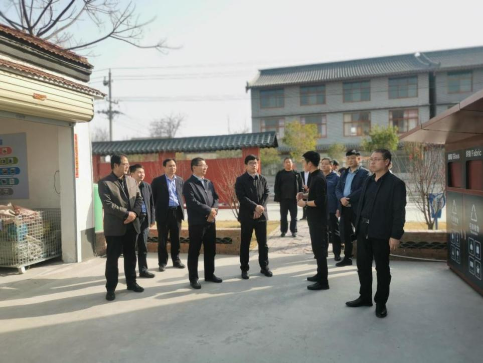 省住房城乡建设厅赴开封市兰考县<br>调研农村生活垃圾治理工作