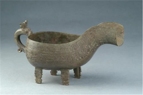 信阳博物馆九件精品文物参展“融汇四方 光耀江淮——群舒文化展”