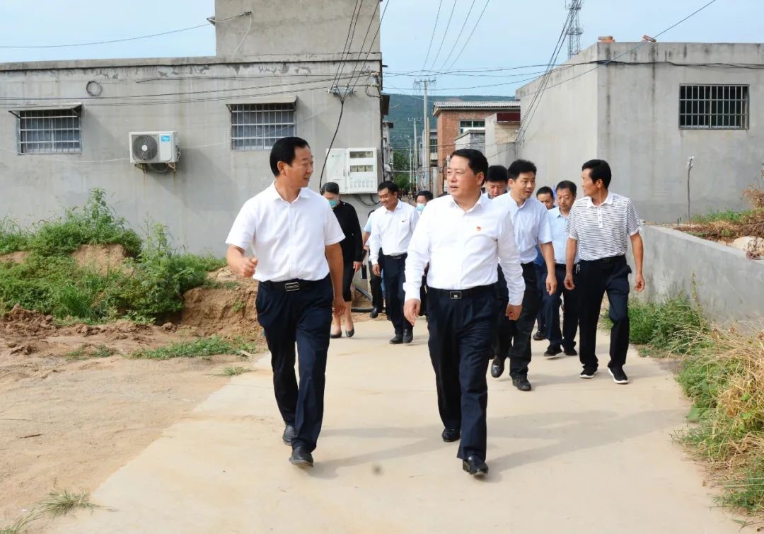王仲田到登封市调研灾后恢复重建工作